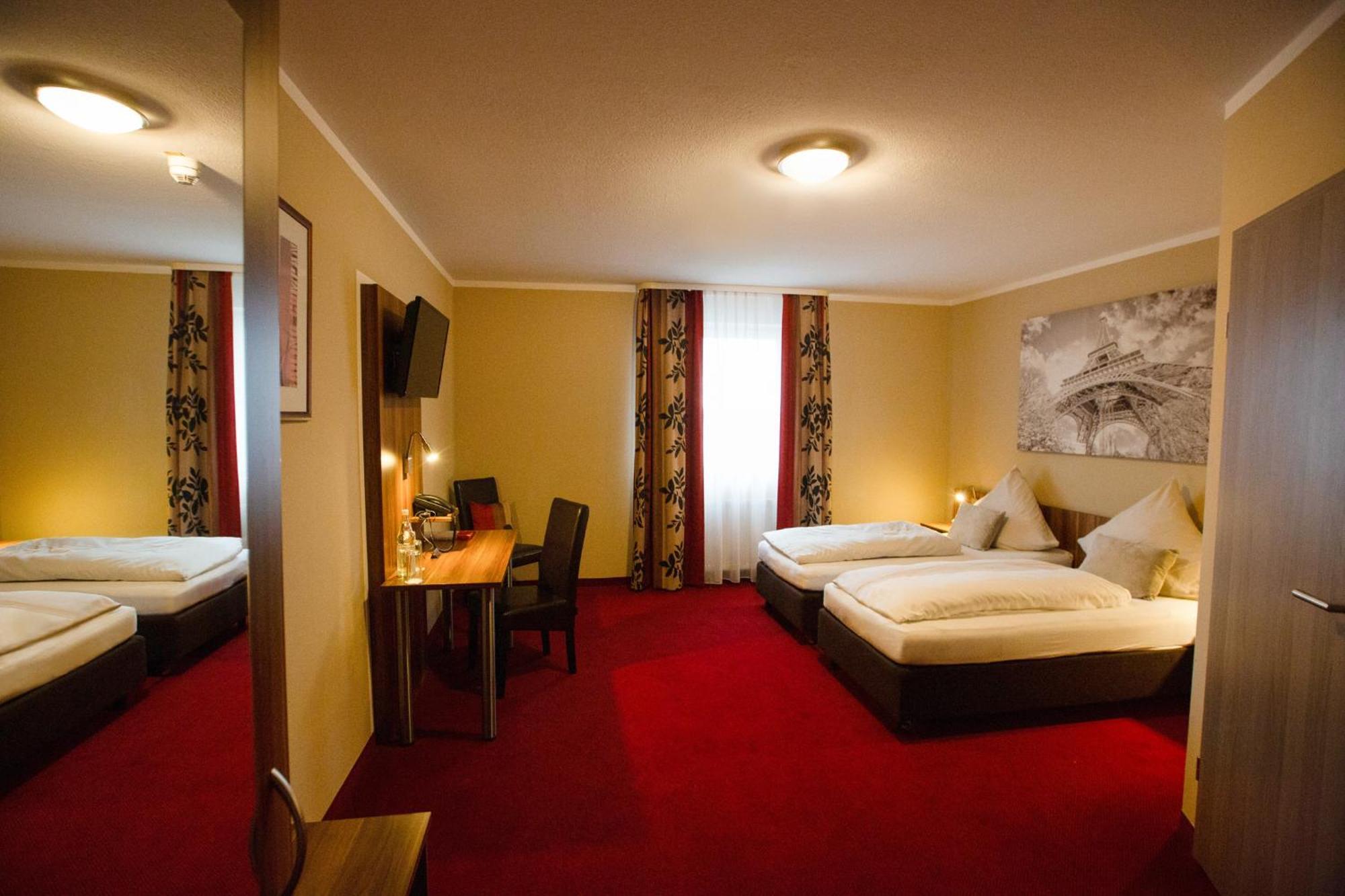Auwald Hotel Ингольштадт Экстерьер фото