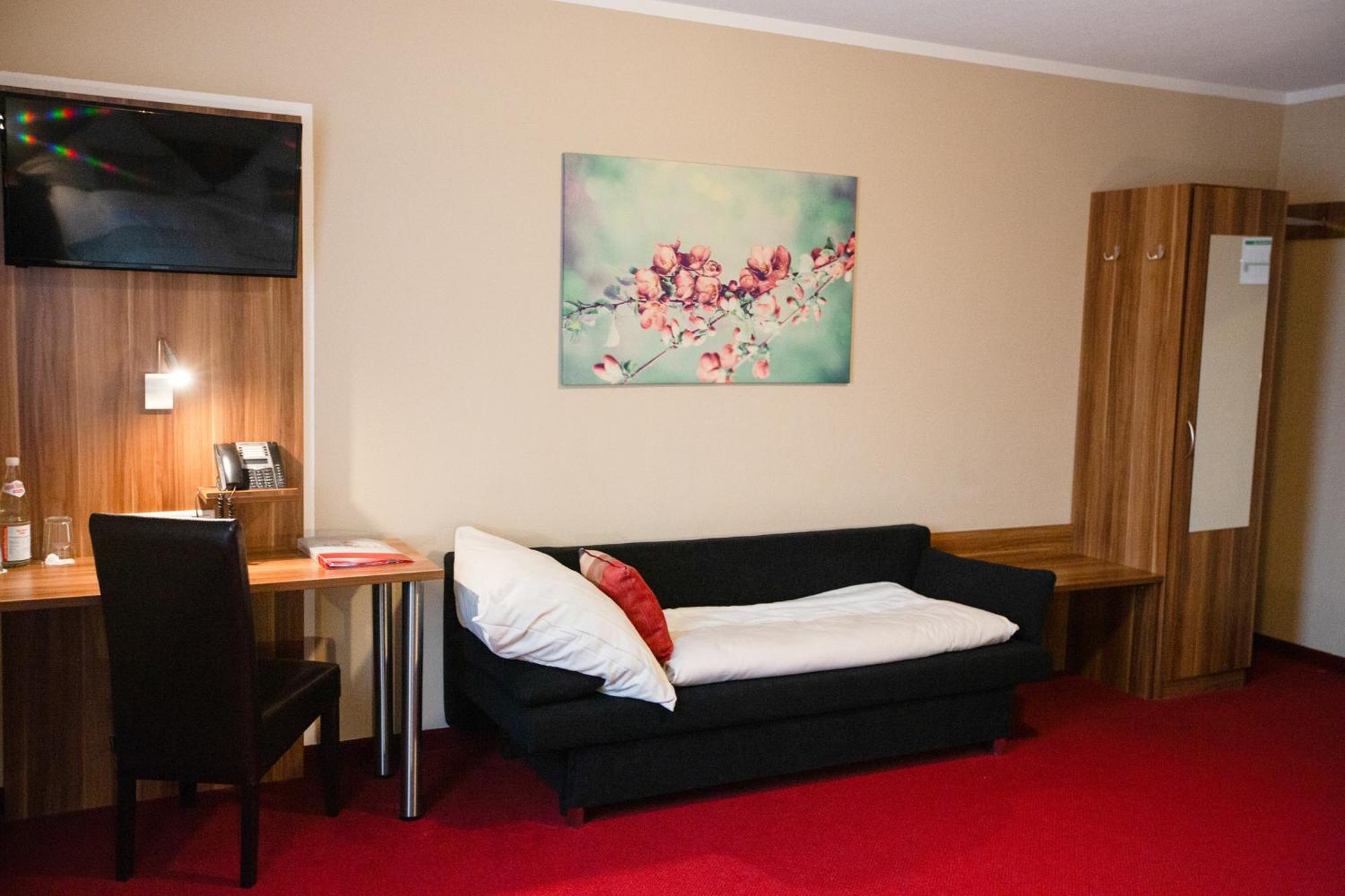 Auwald Hotel Ингольштадт Экстерьер фото