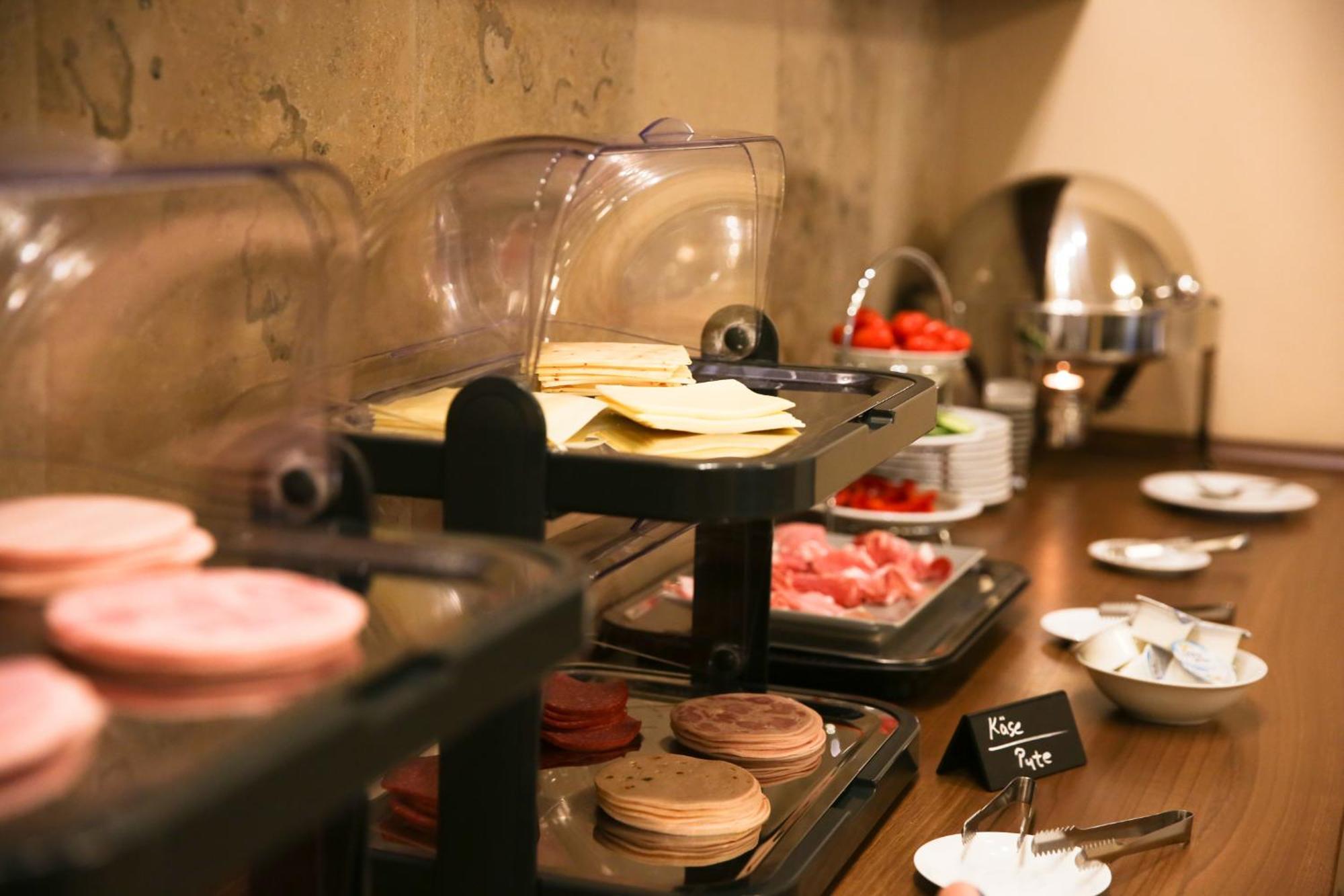 Auwald Hotel Ингольштадт Экстерьер фото